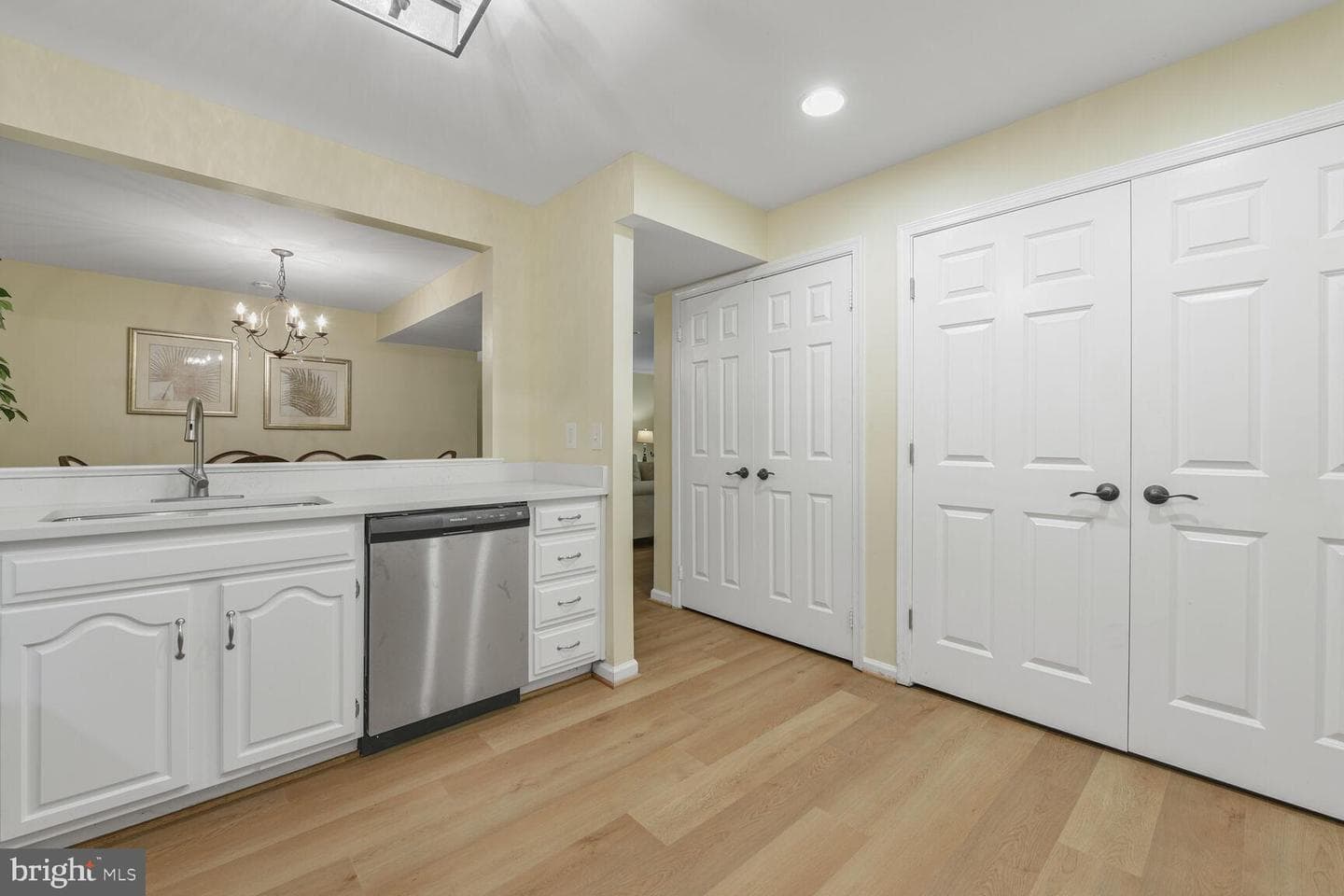 5810 Linden Square Court photo 23
