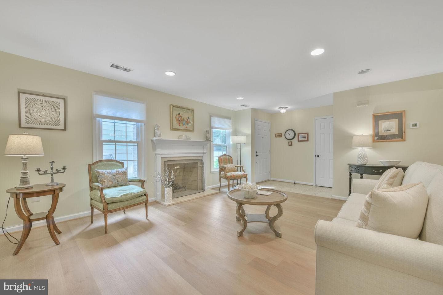 5810 Linden Square Court photo 4