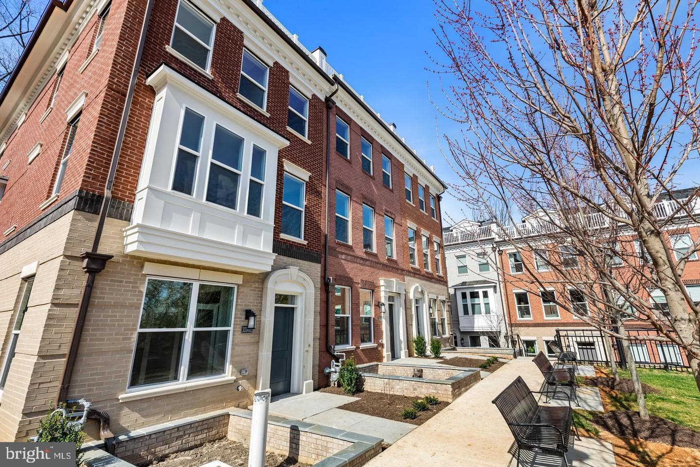 10302 Grosvenor Place, Rockville