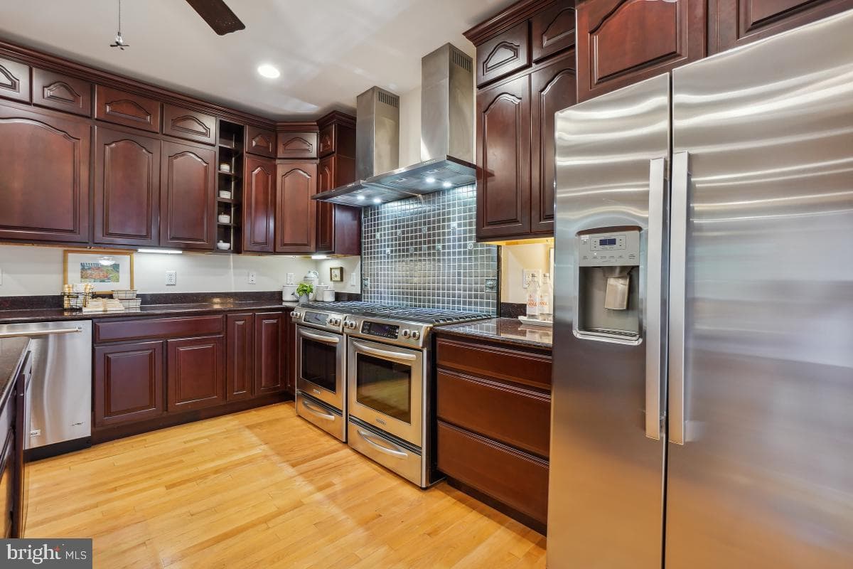 8610 Melwood Road photo 18