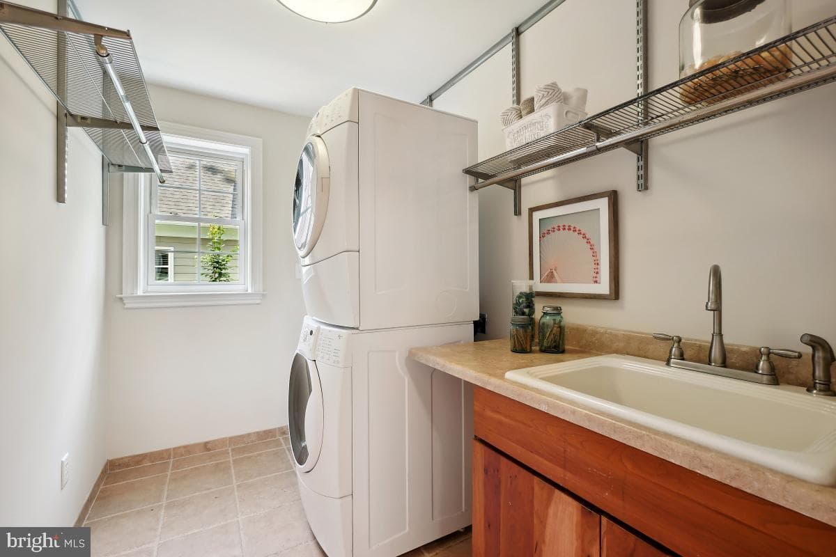 8610 Melwood Road photo 31