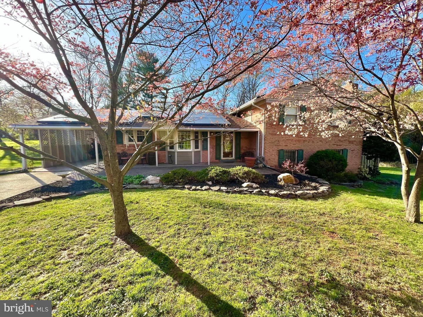 201 Mowbray Road photo 2