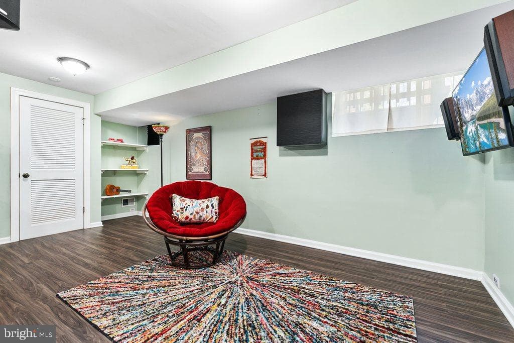 201 Mowbray Road photo 35