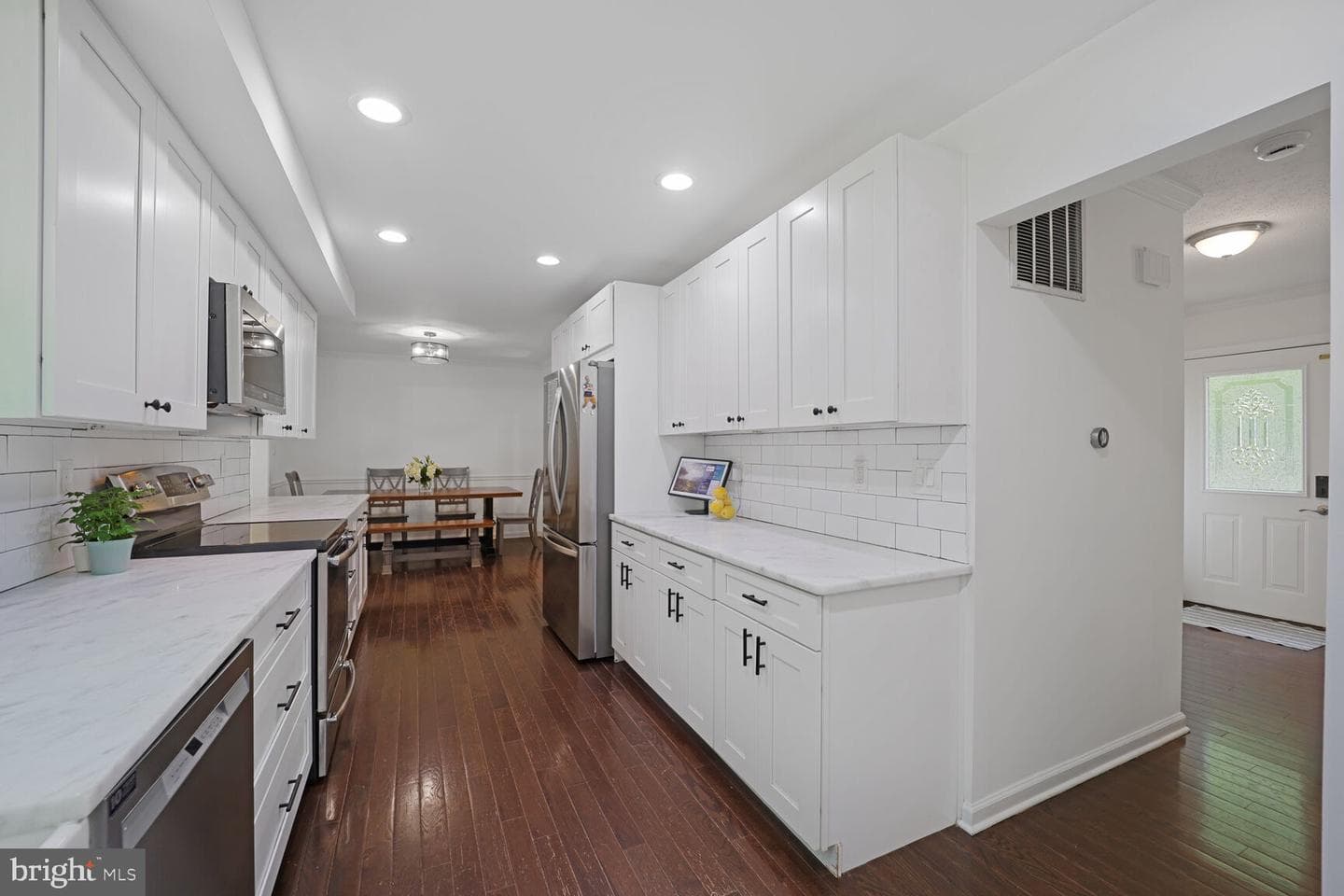203 Nelson Street photo 8