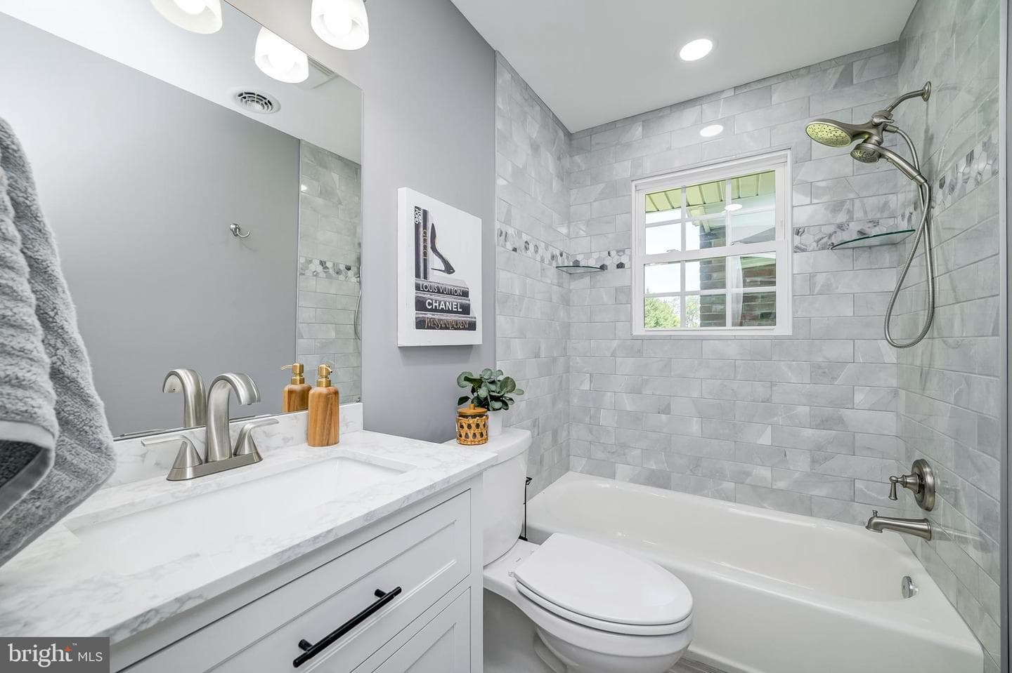 21020 Peach Tree Road photo 34