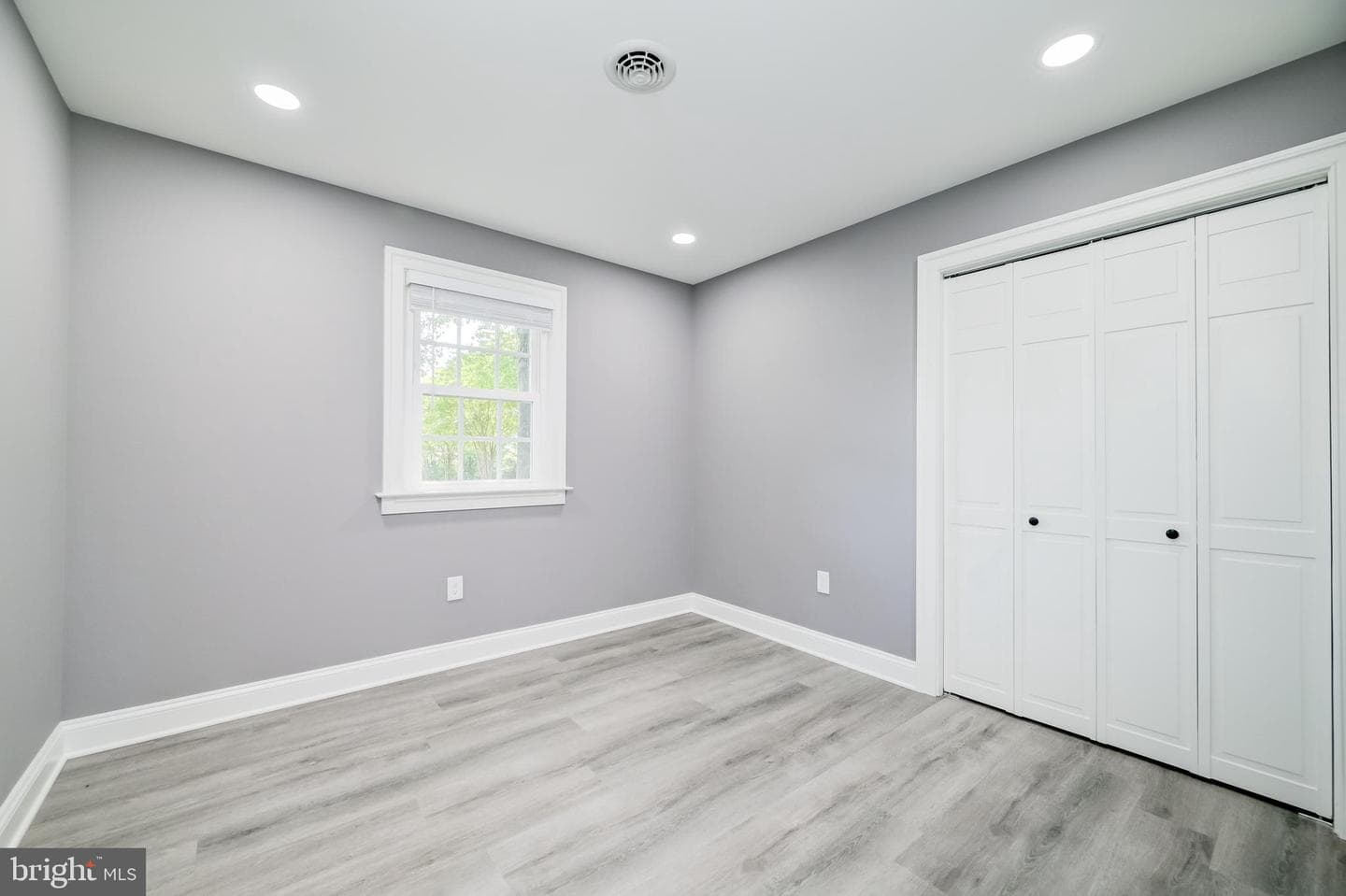 21020 Peach Tree Road photo 35