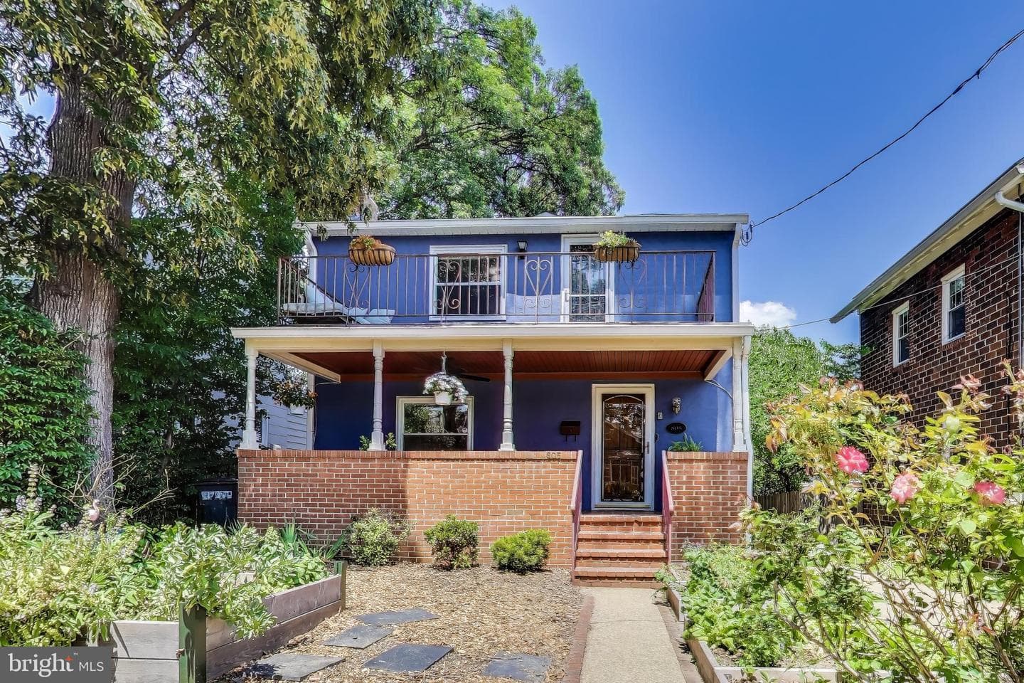 805 Islington Street