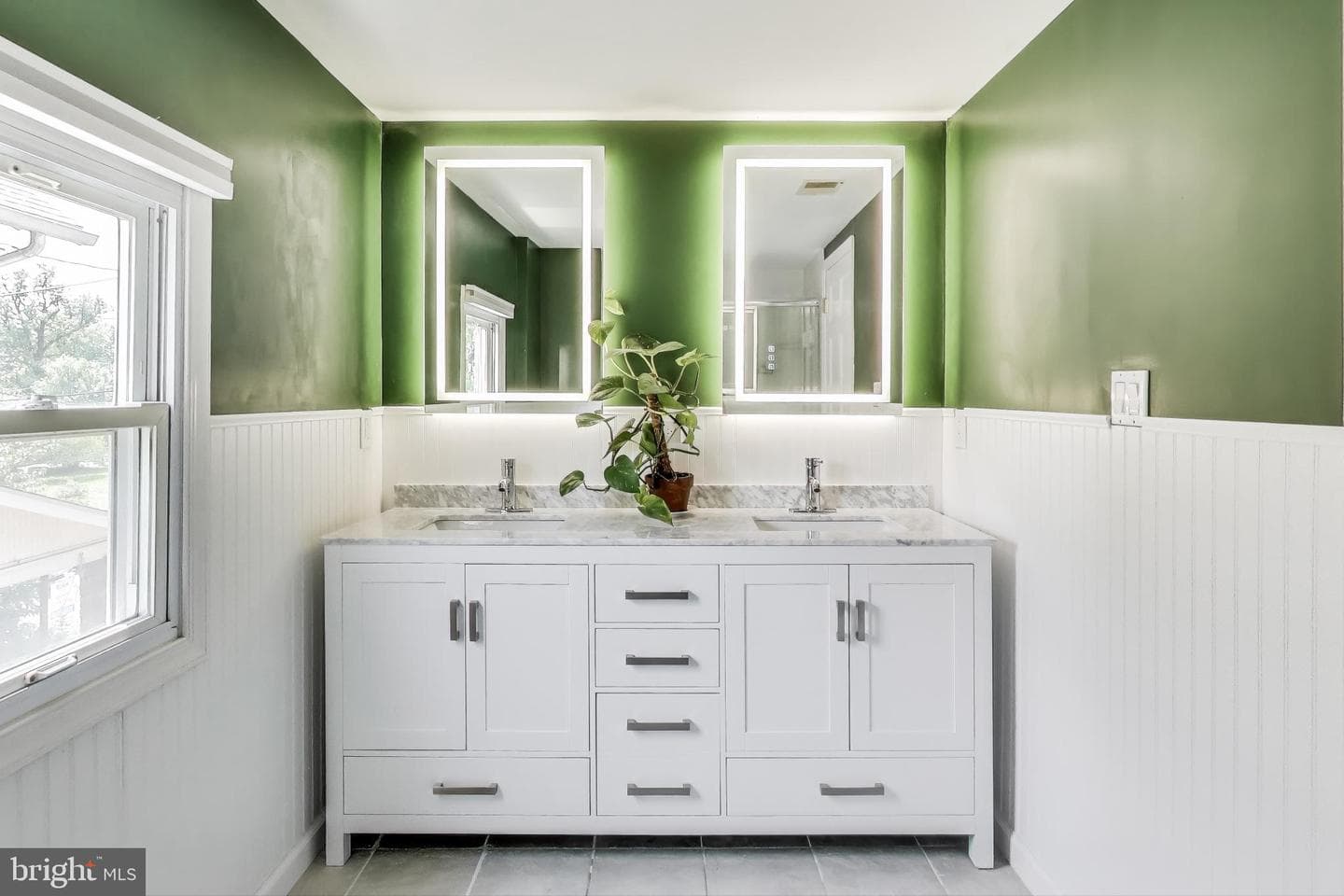 805 Islington Street photo 26