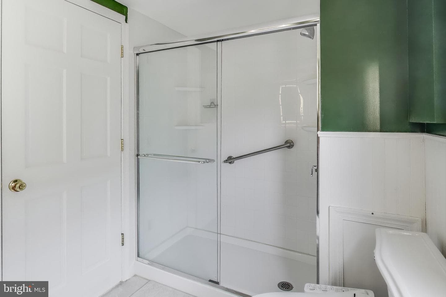 805 Islington Street photo 27