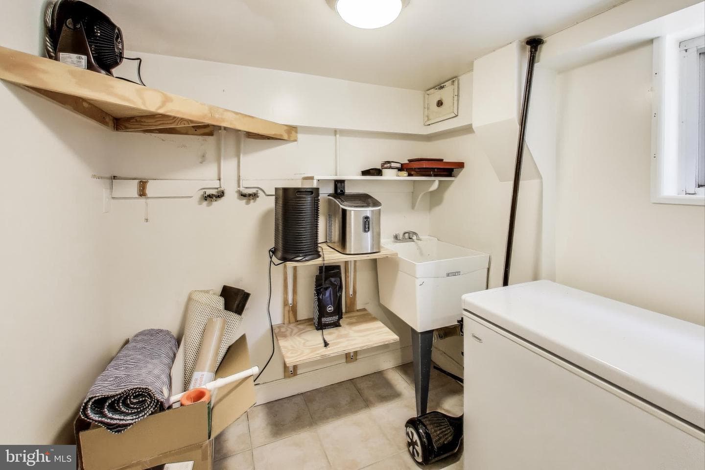 805 Islington Street photo 42