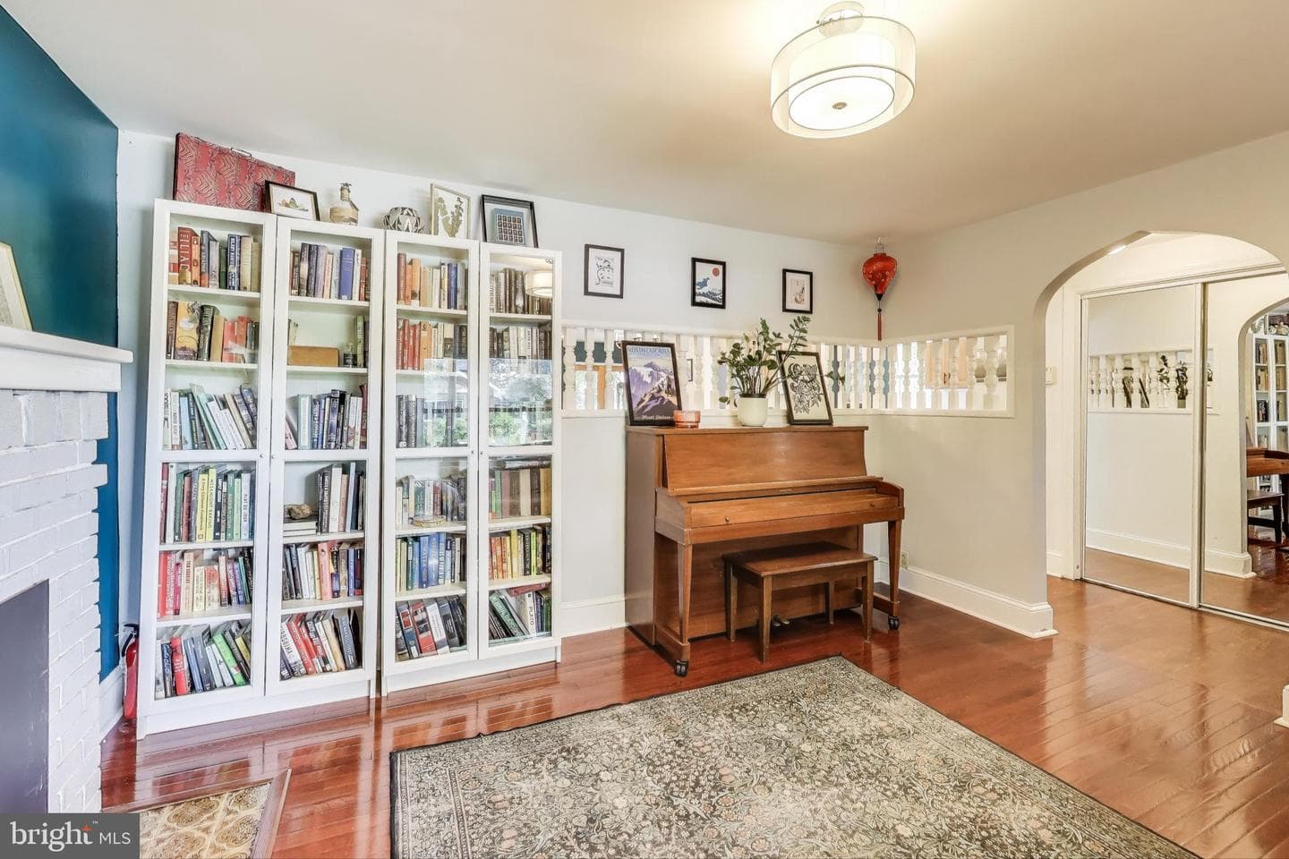 805 Islington Street photo 9