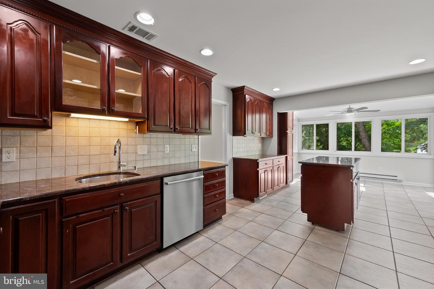 15016 Wellwood Road photo 11