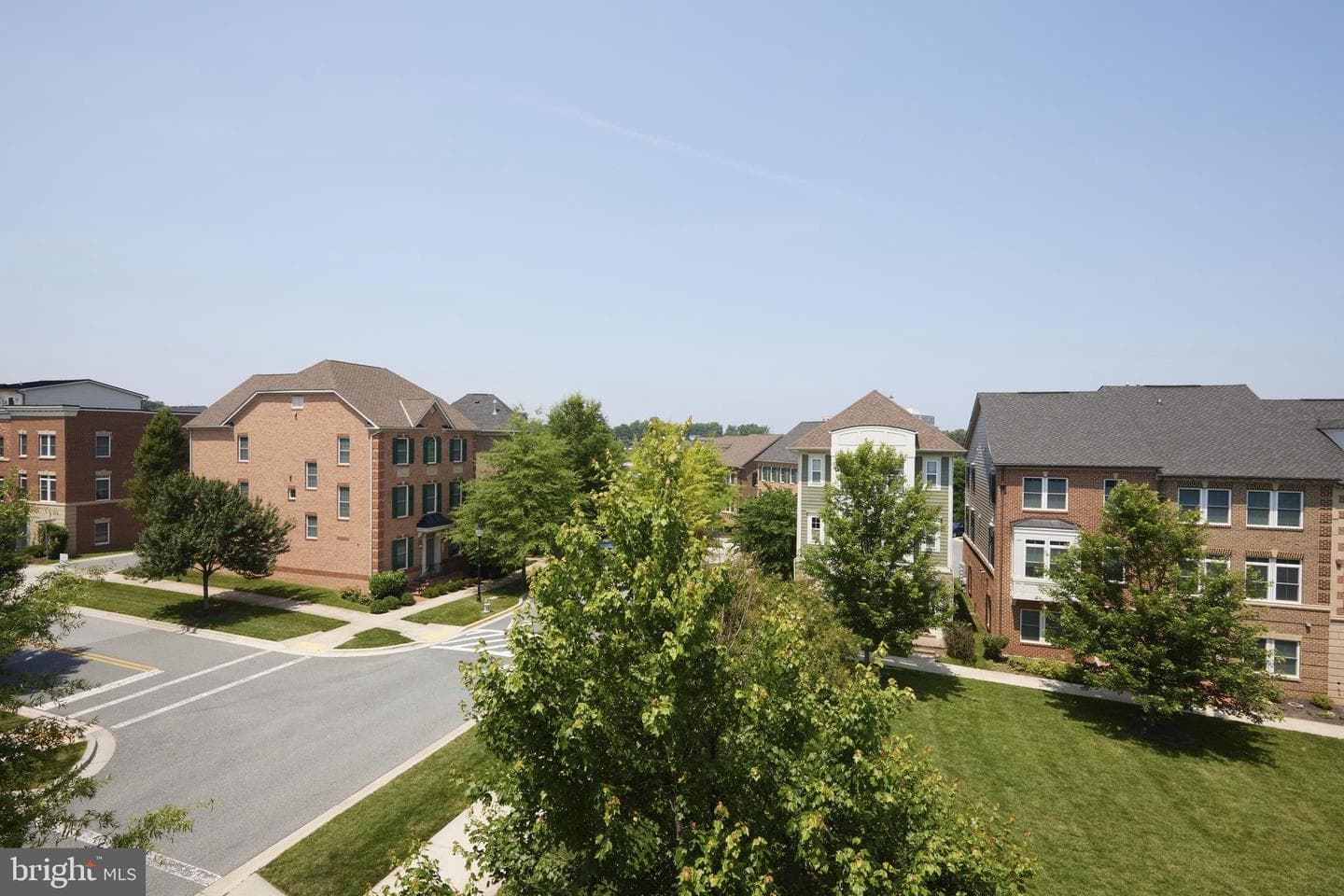 400 Blue Flax Place photo 32