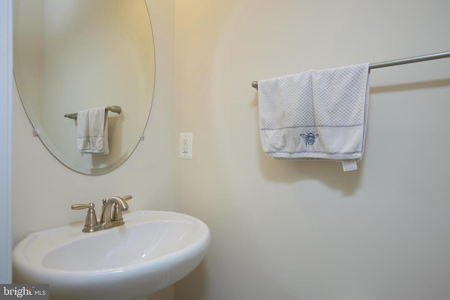 400 Blue Flax Place photo 8