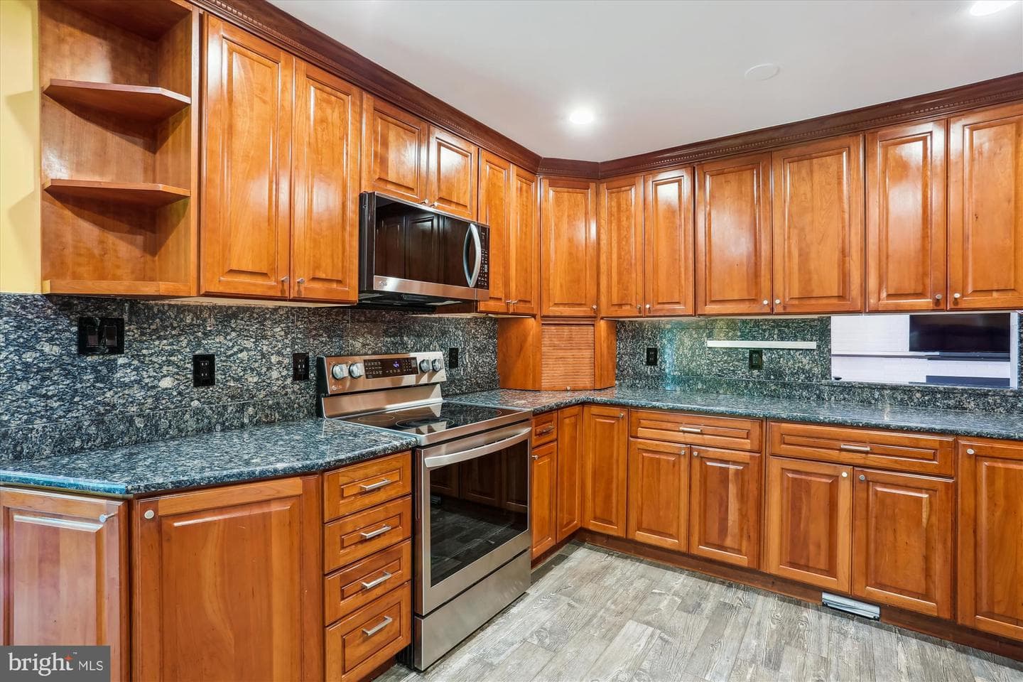 12323 Overpond Way photo 26