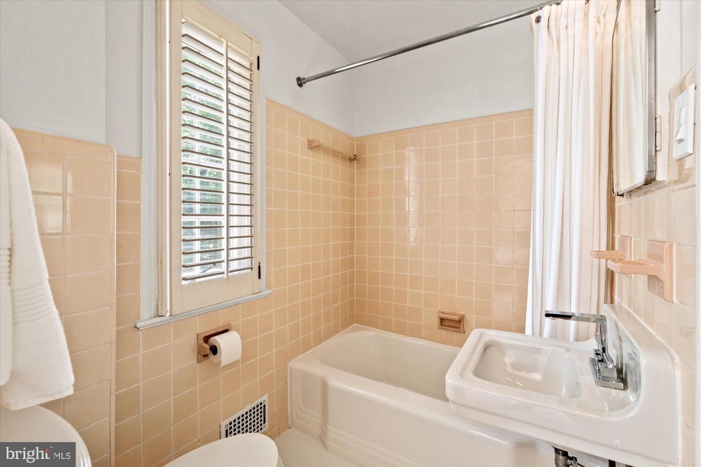8519 Longfellow Place photo 28