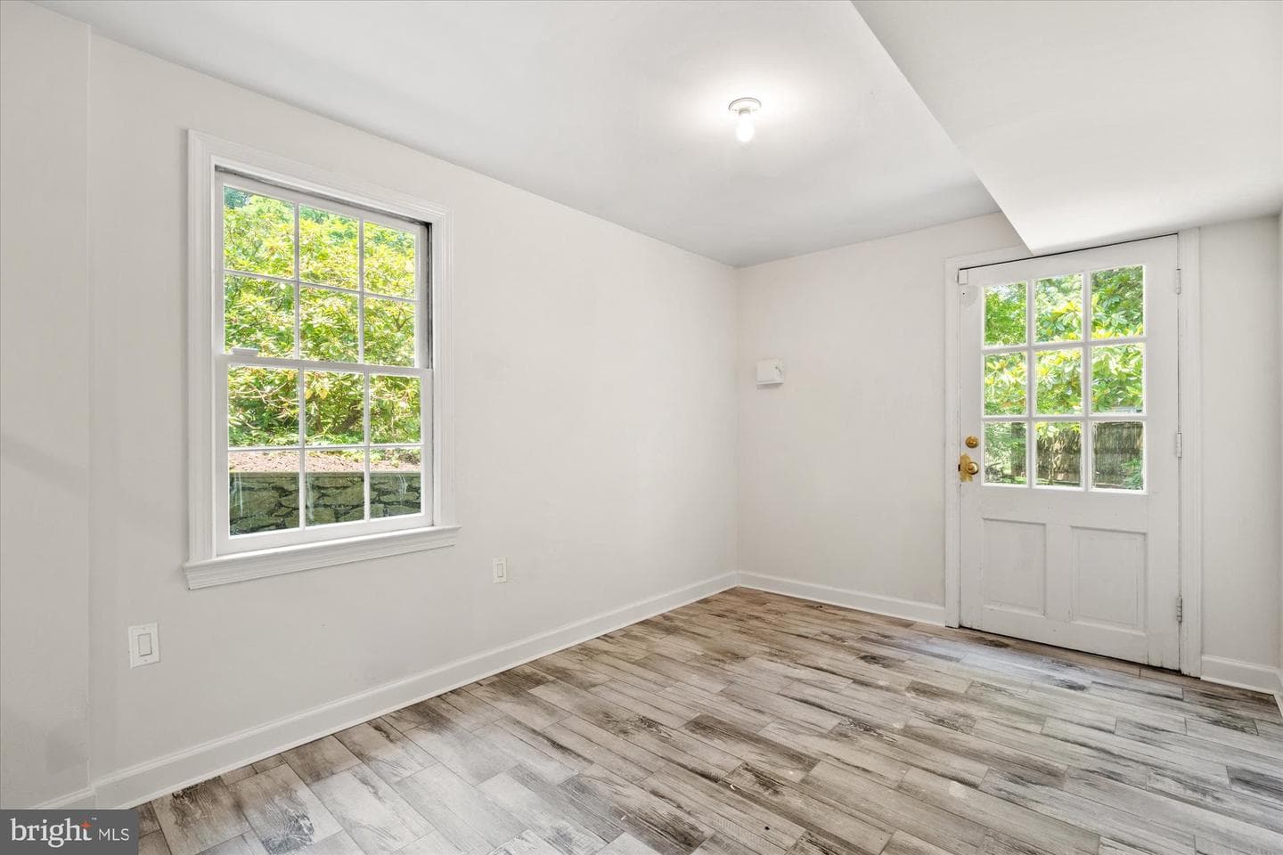 8519 Longfellow Place photo 36