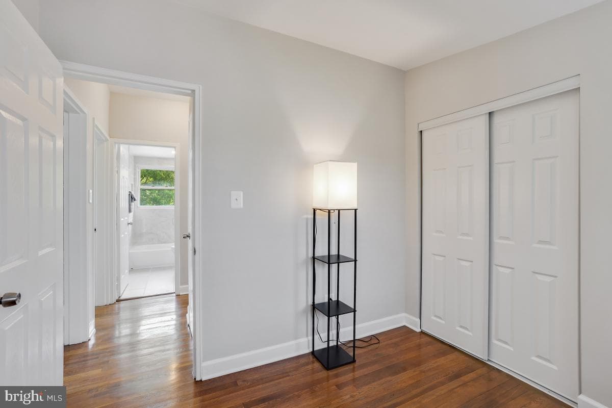 409 University Boulevard W photo 15