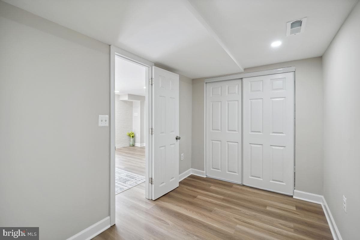 409 University Boulevard W photo 25