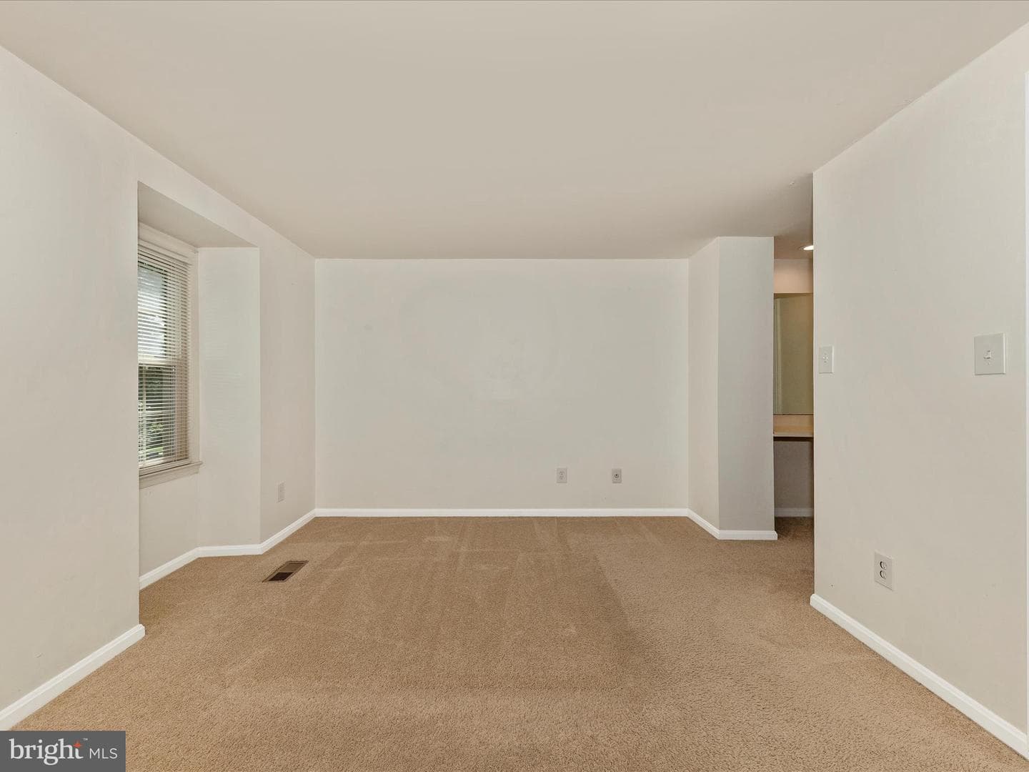 20541 Strath Haven Drive photo 17