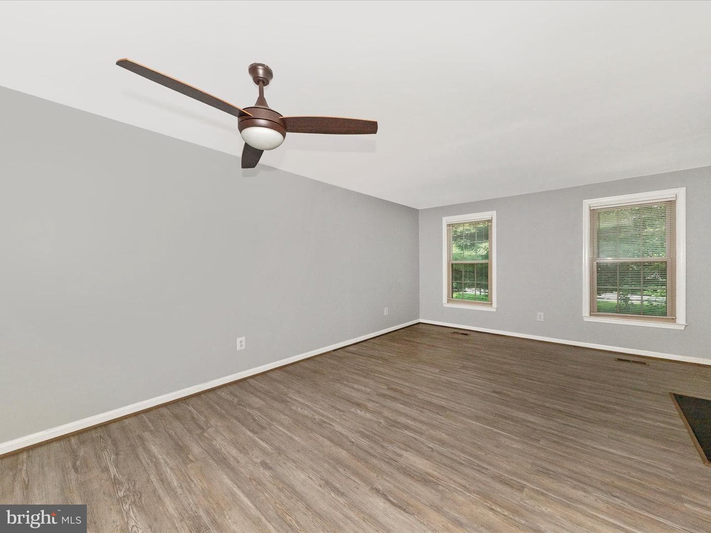 20541 Strath Haven Drive photo 6