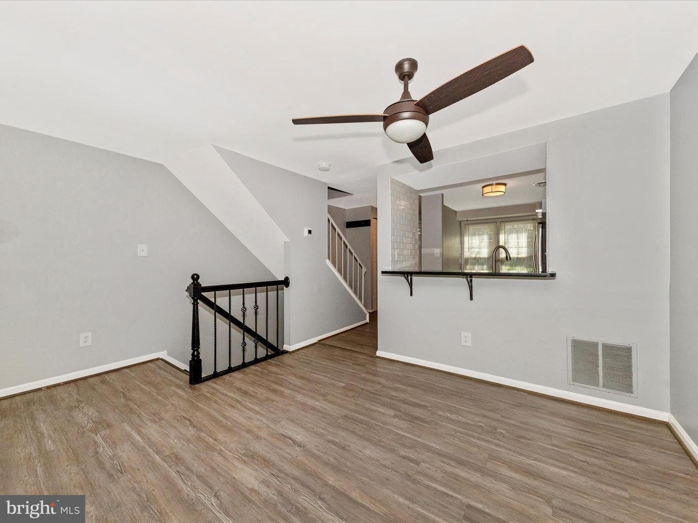 20541 Strath Haven Drive photo 9