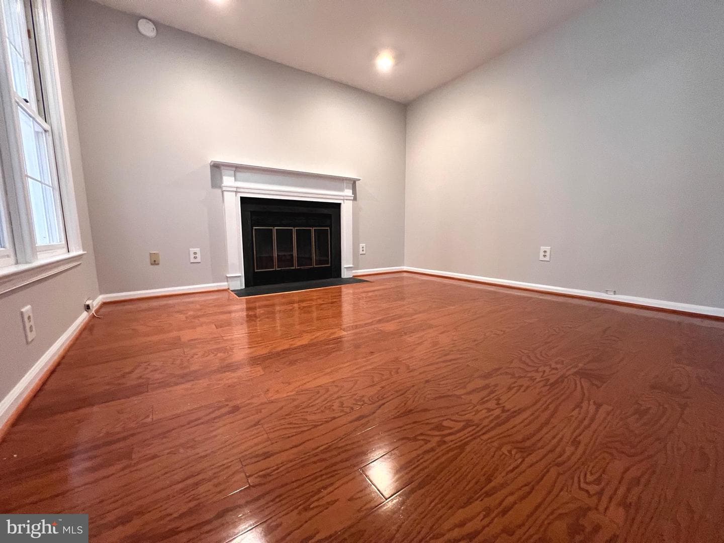5715 Brewer House Circle #301 photo 9