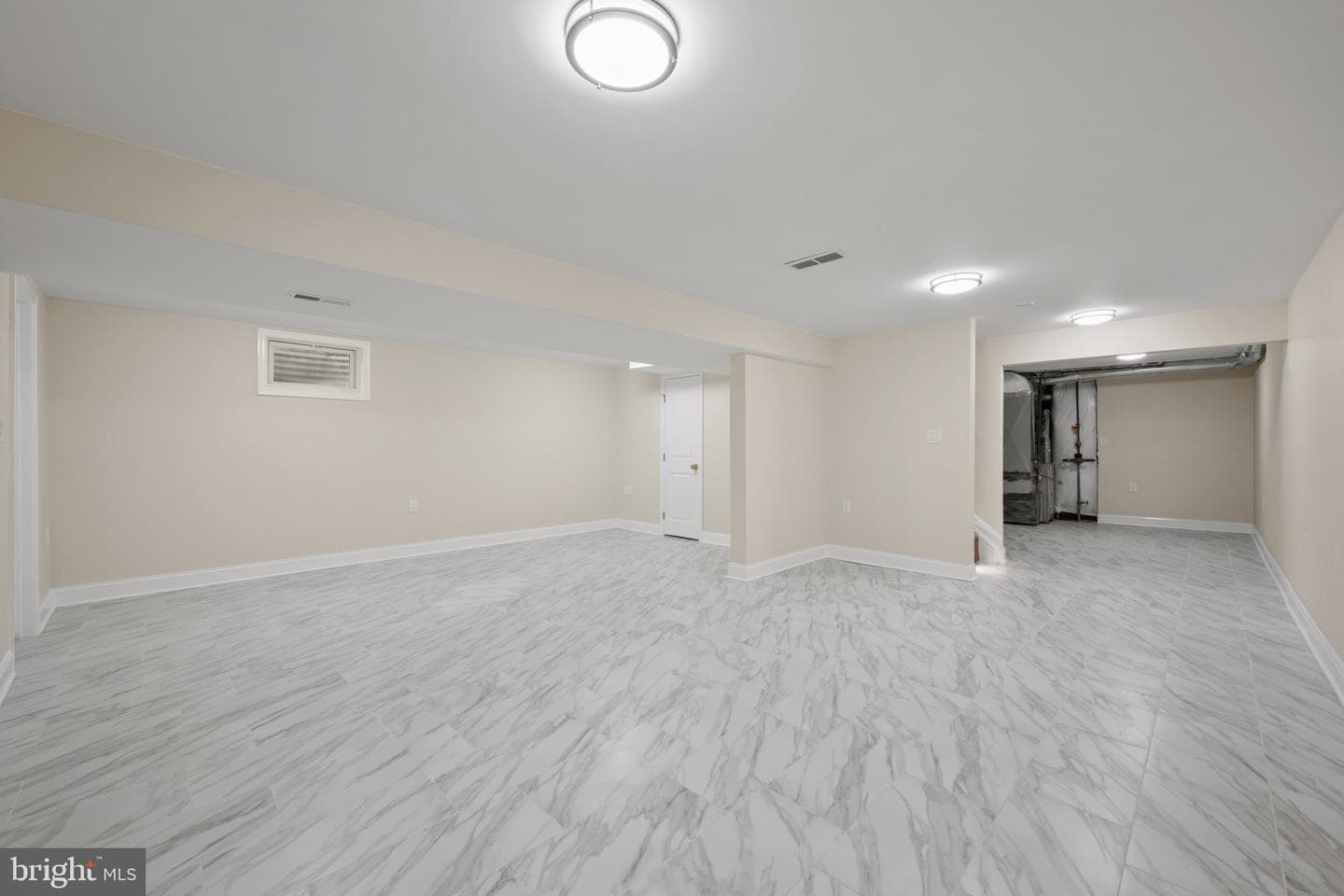 18624 Queen Elizabeth Drive photo 33