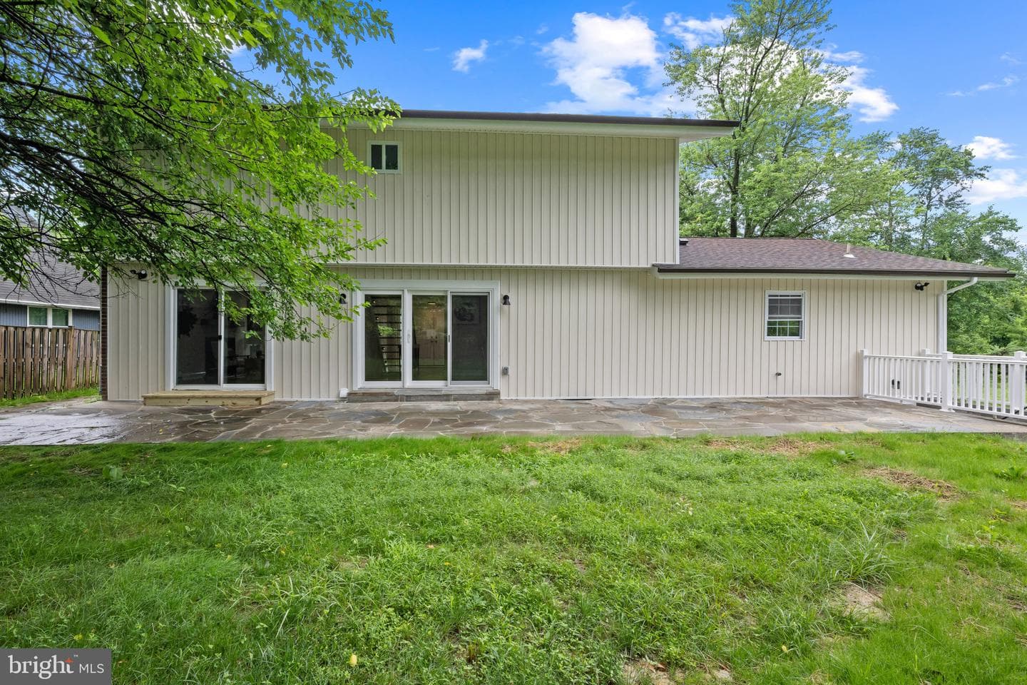 18624 Queen Elizabeth Drive photo 39