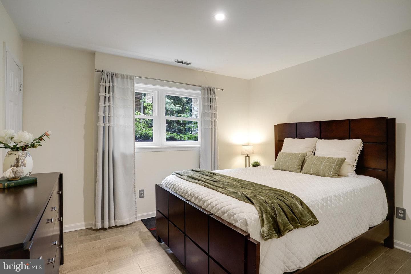 5026 Cloister Drive photo 41