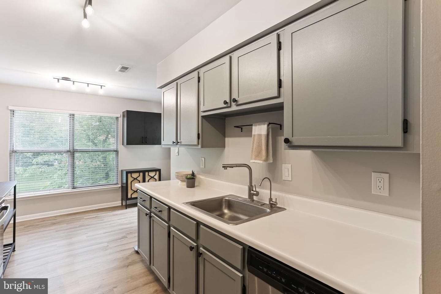 18224 Rolling Meadow Way #48 photo 10