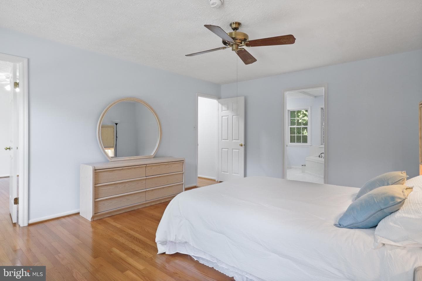11531 Paramus Drive photo 28