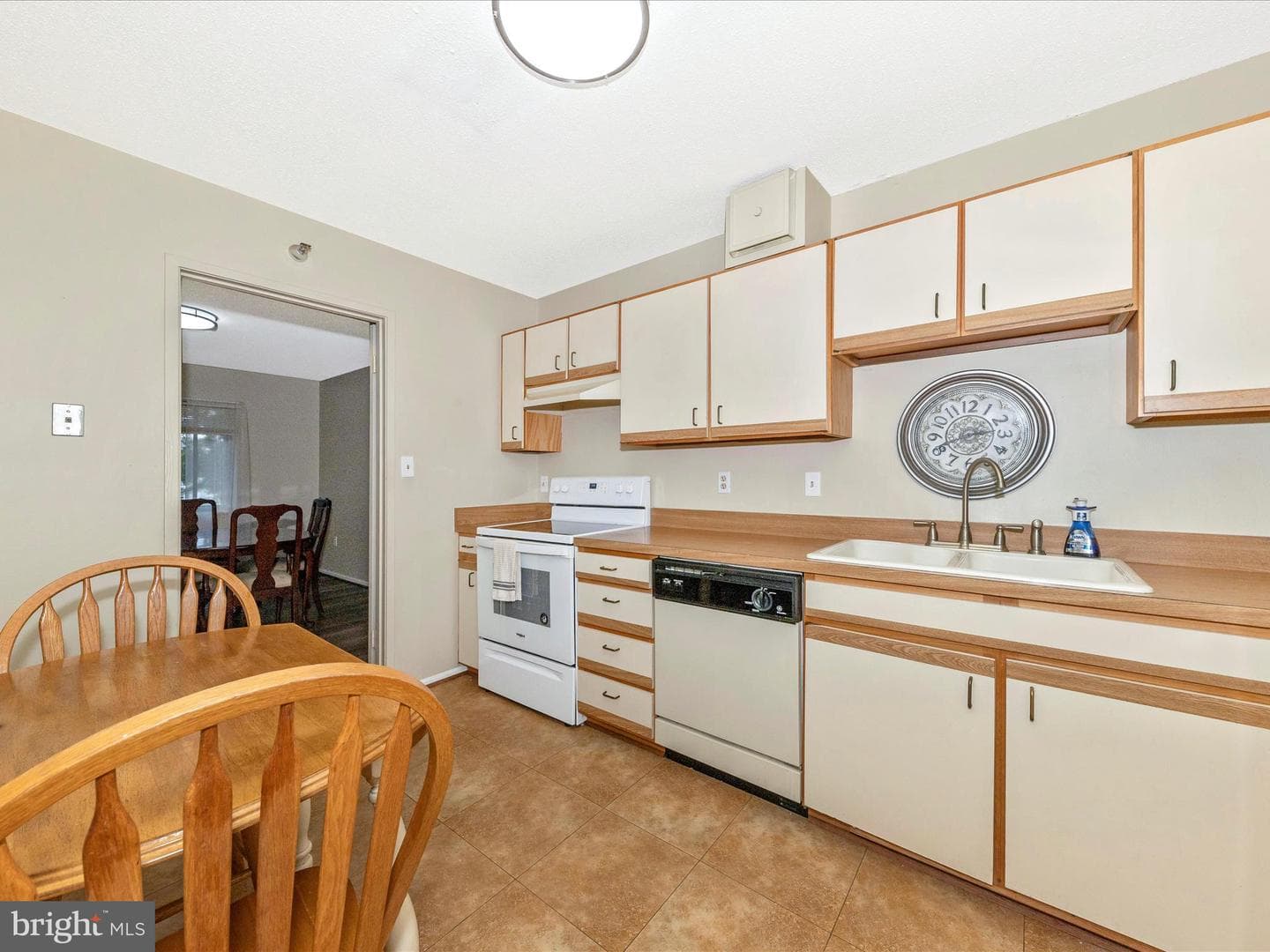 15101 Interlachen Drive #1-116 photo 21