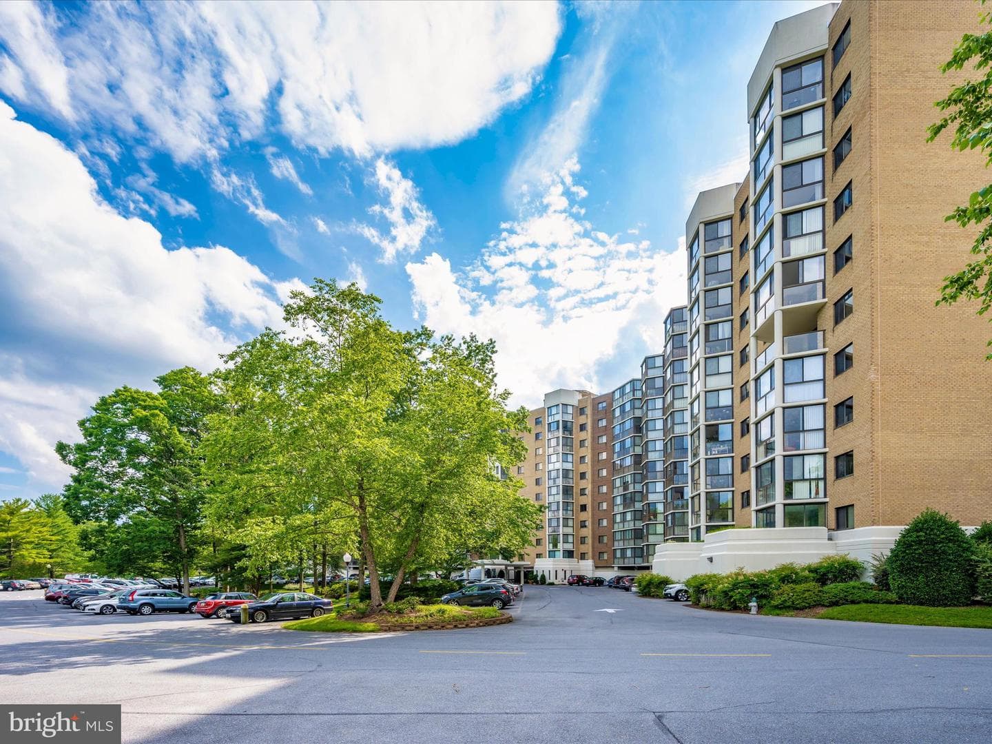 15101 Interlachen Drive #1-116 photo 34