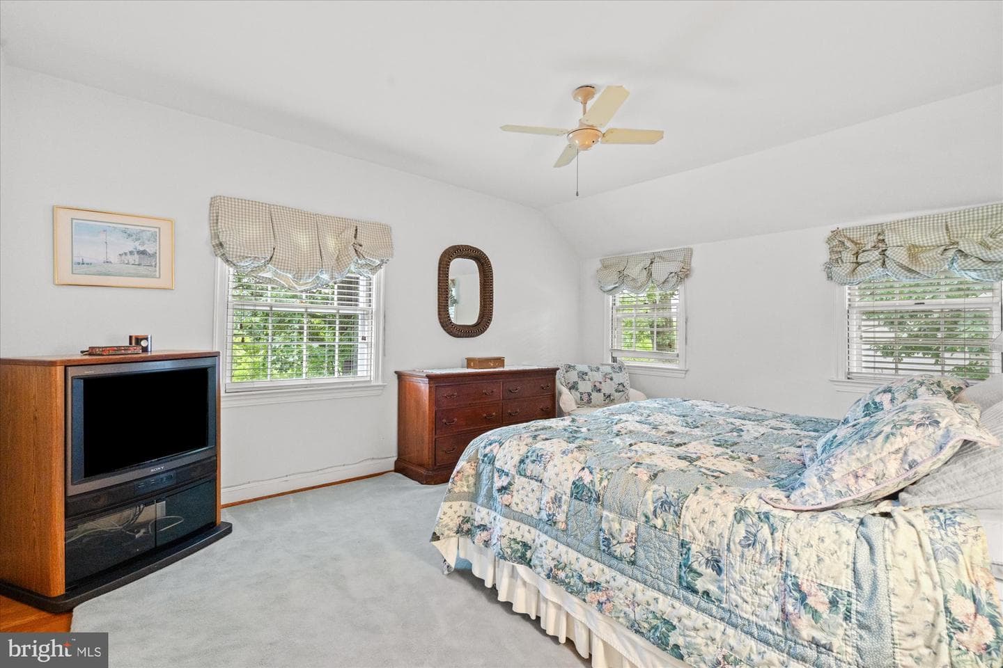 6107 Massachusetts Avenue photo 19