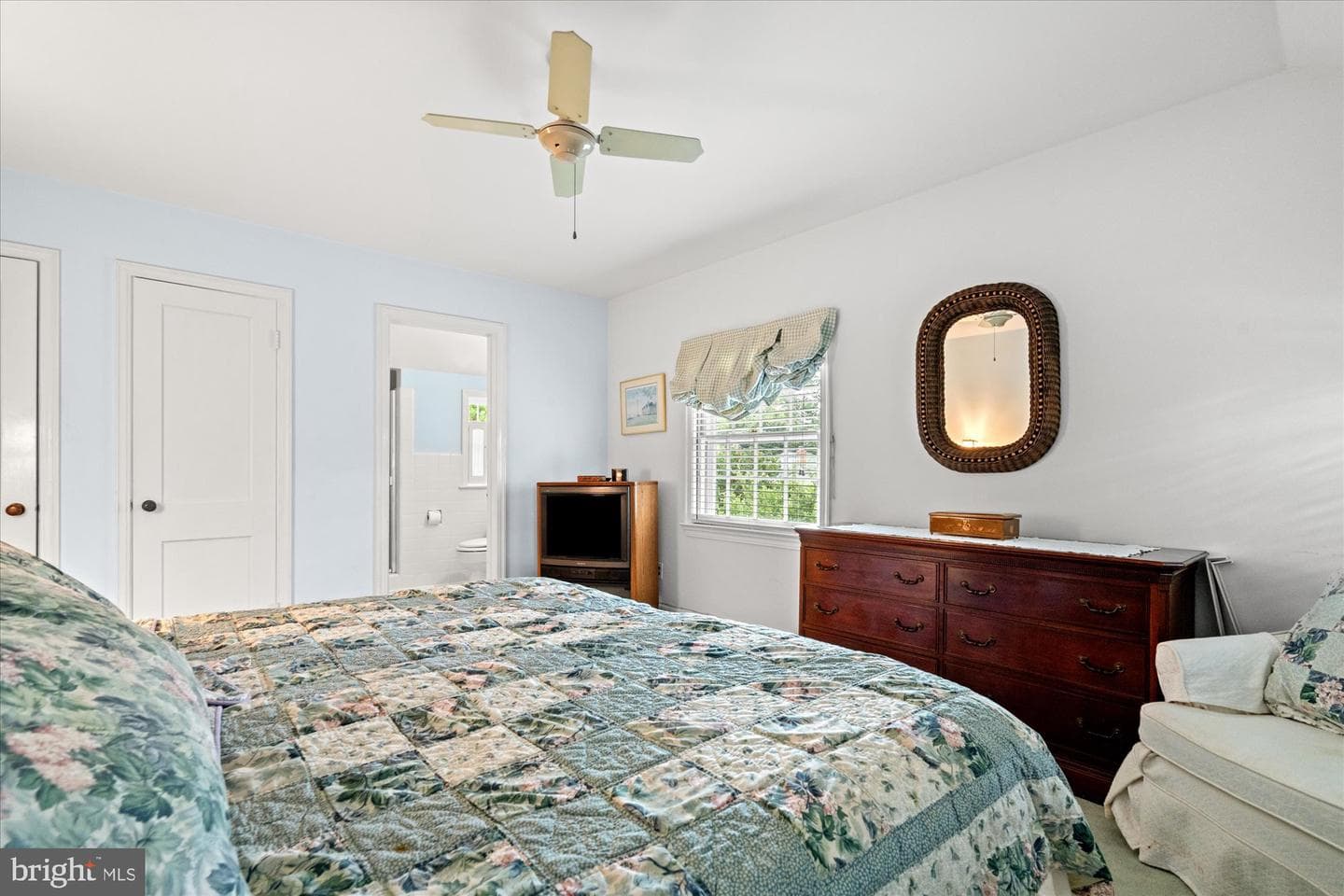 6107 Massachusetts Avenue photo 20