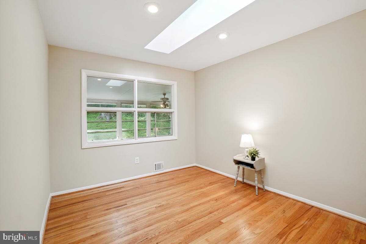 404 Hull Place photo 14