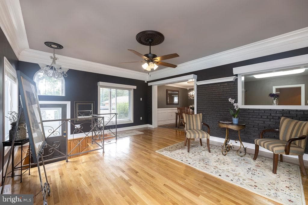 1516 Vivian Court photo 11