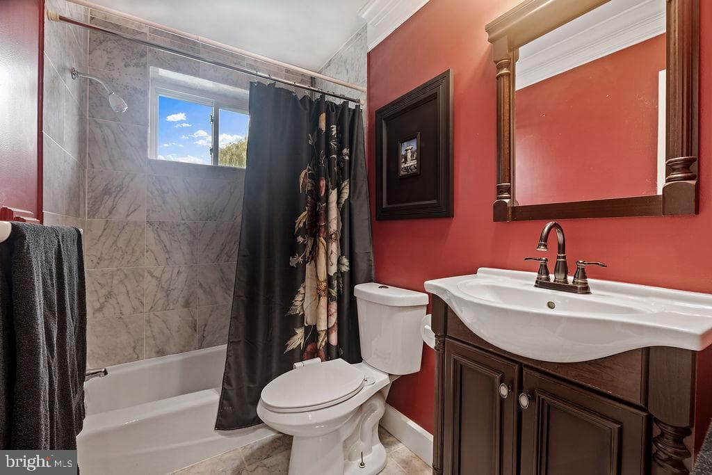 1516 Vivian Court photo 23
