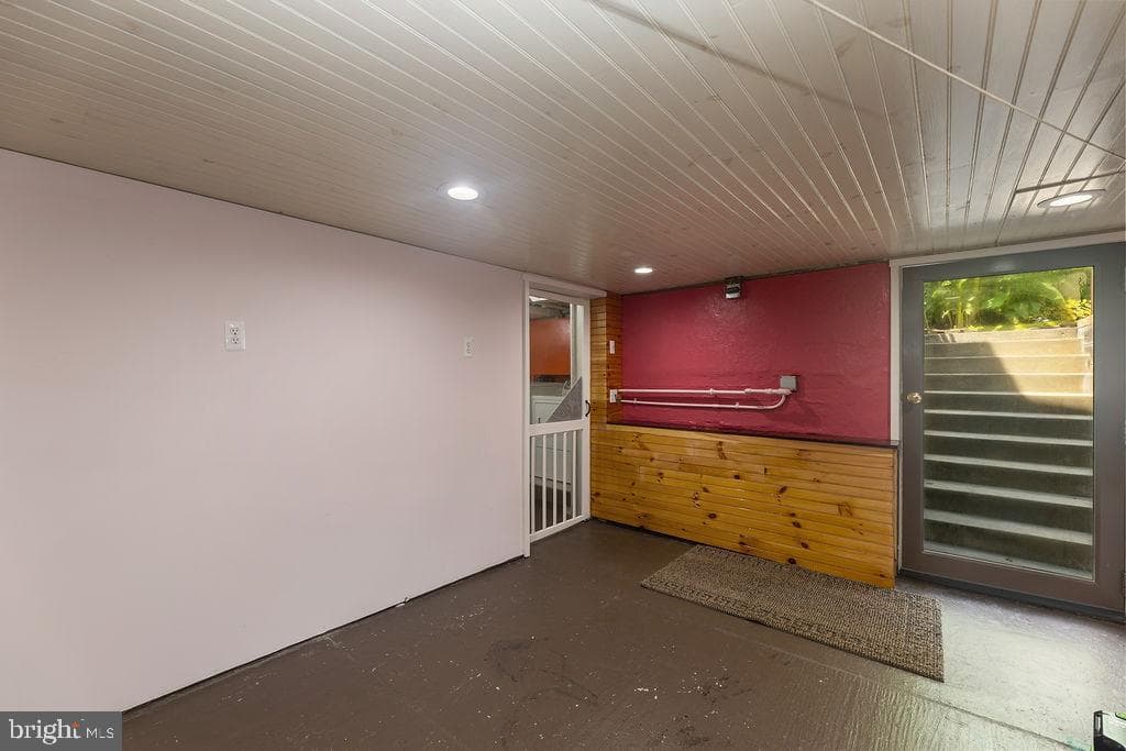 1516 Vivian Court photo 41