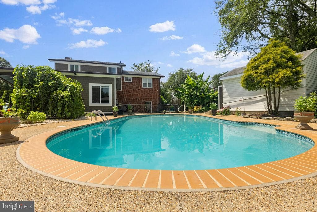 1516 Vivian Court photo 50