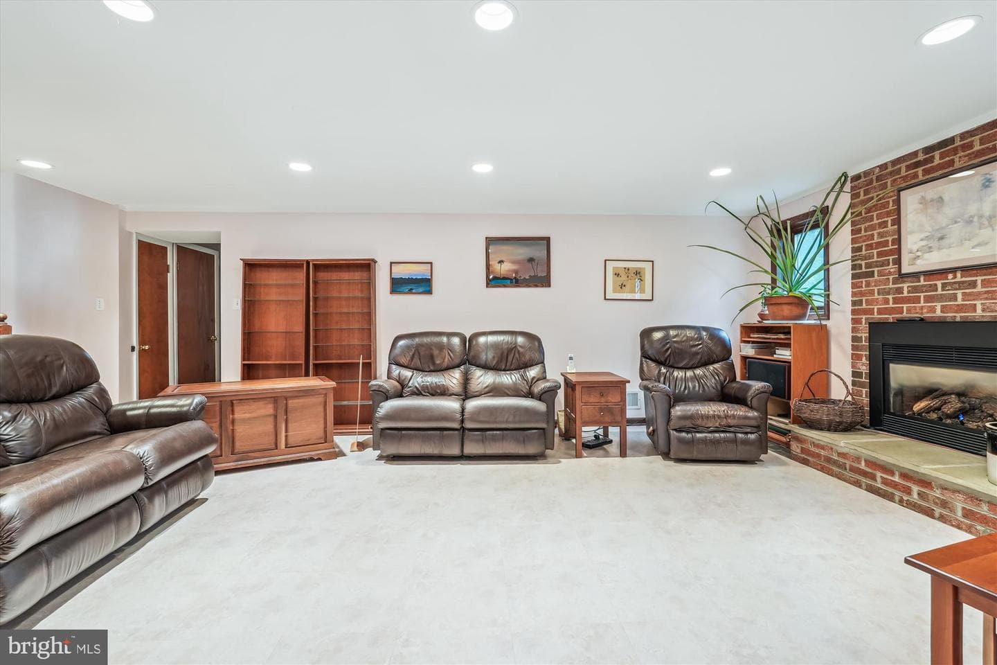 7106 Wick Lane photo 23