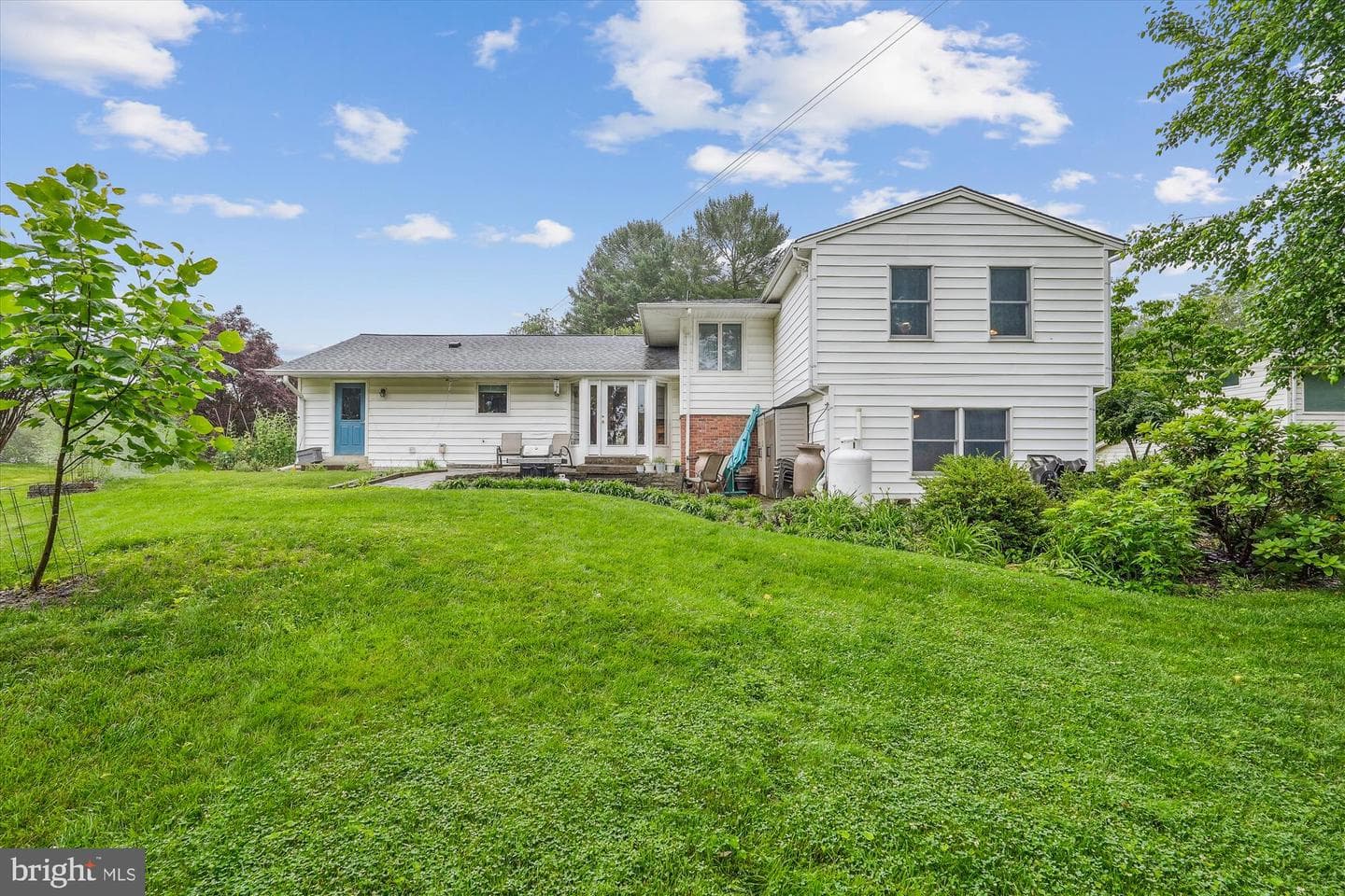 7106 Wick Lane photo 4