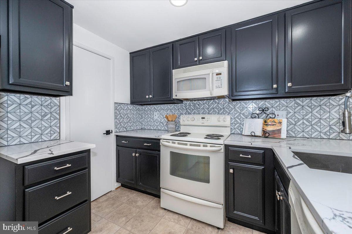 10415 Kardwright Court photo 11