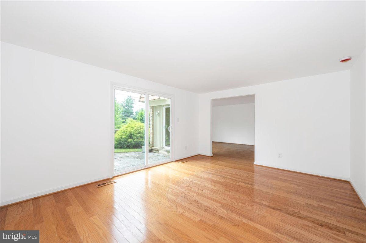 10415 Kardwright Court photo 15