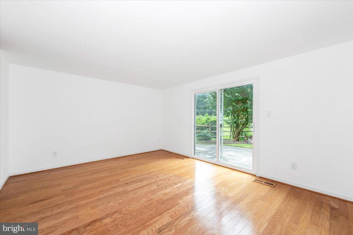 10415 Kardwright Court photo 17