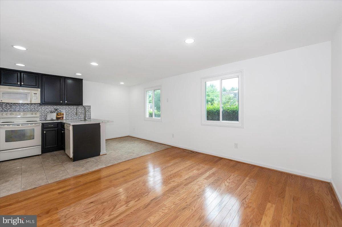 10415 Kardwright Court photo 6