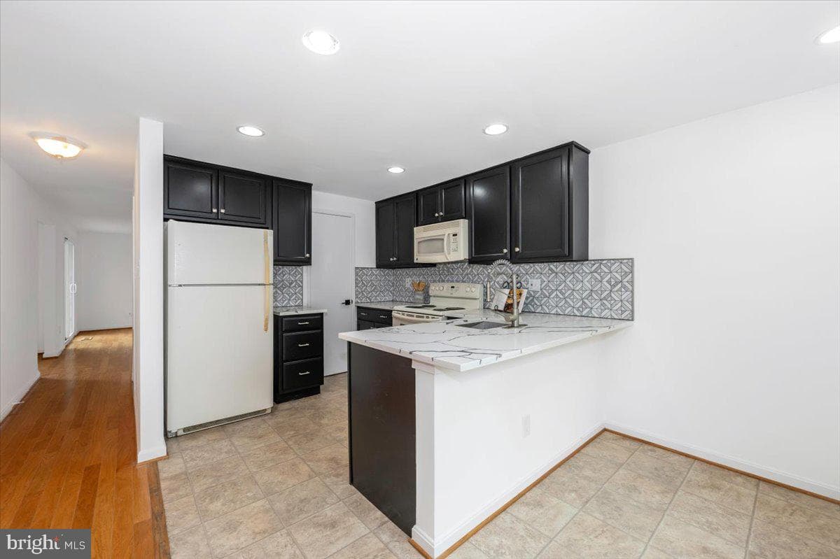 10415 Kardwright Court photo 9