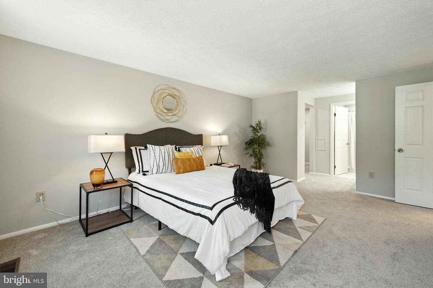 6 Ivywood Court photo 23