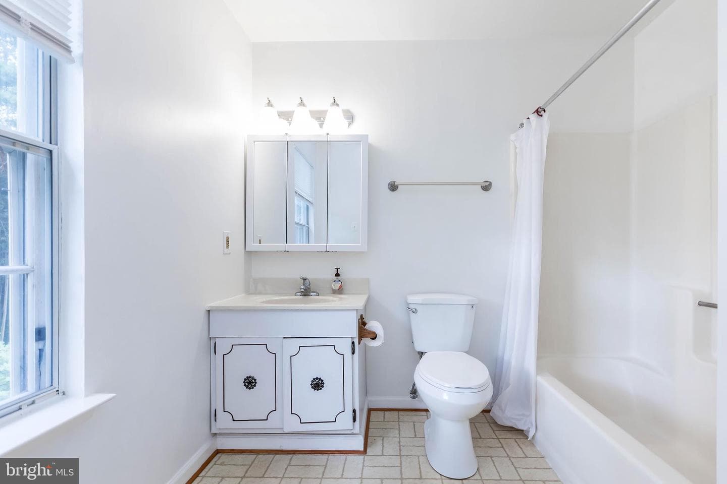 18432 Gardenia Way photo 30
